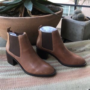 Alias Mae Galis Chelsea Boot - size 39 - brown